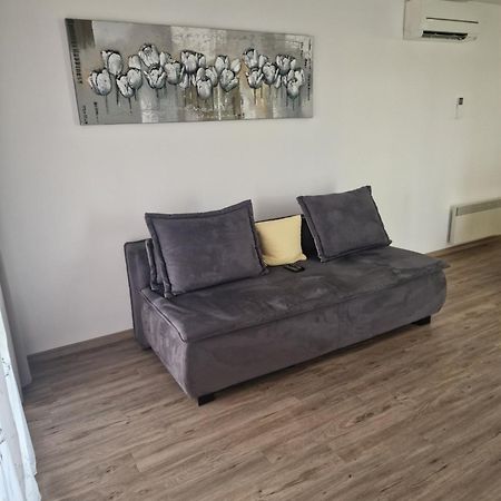 Family Apartment مورفسكه تيبليتسه المظهر الخارجي الصورة