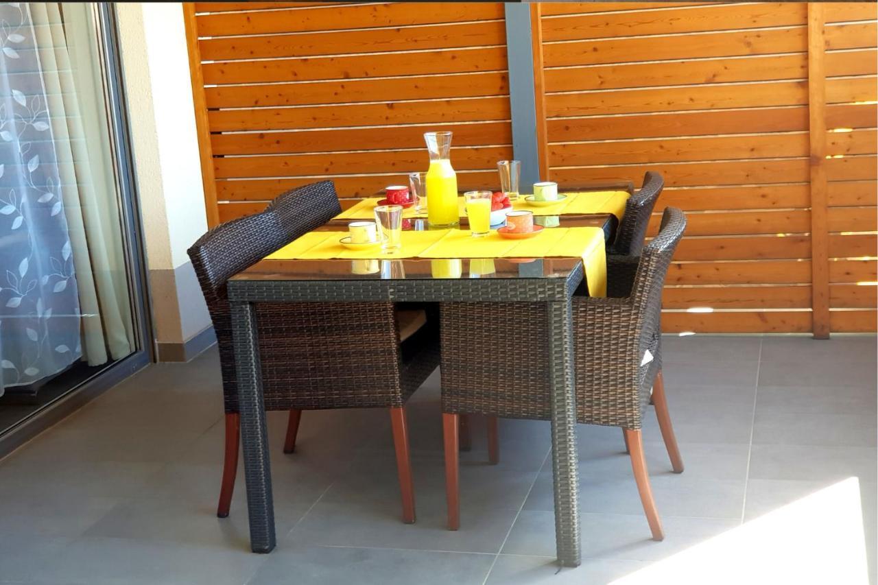 Family Apartment مورفسكه تيبليتسه المظهر الخارجي الصورة