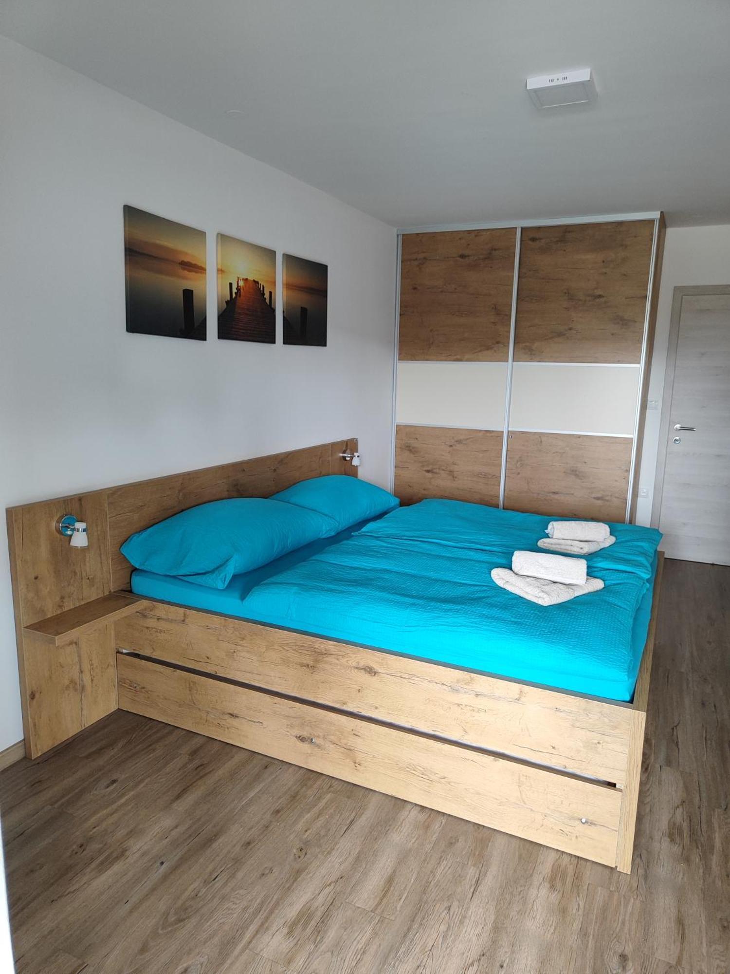 Family Apartment مورفسكه تيبليتسه المظهر الخارجي الصورة